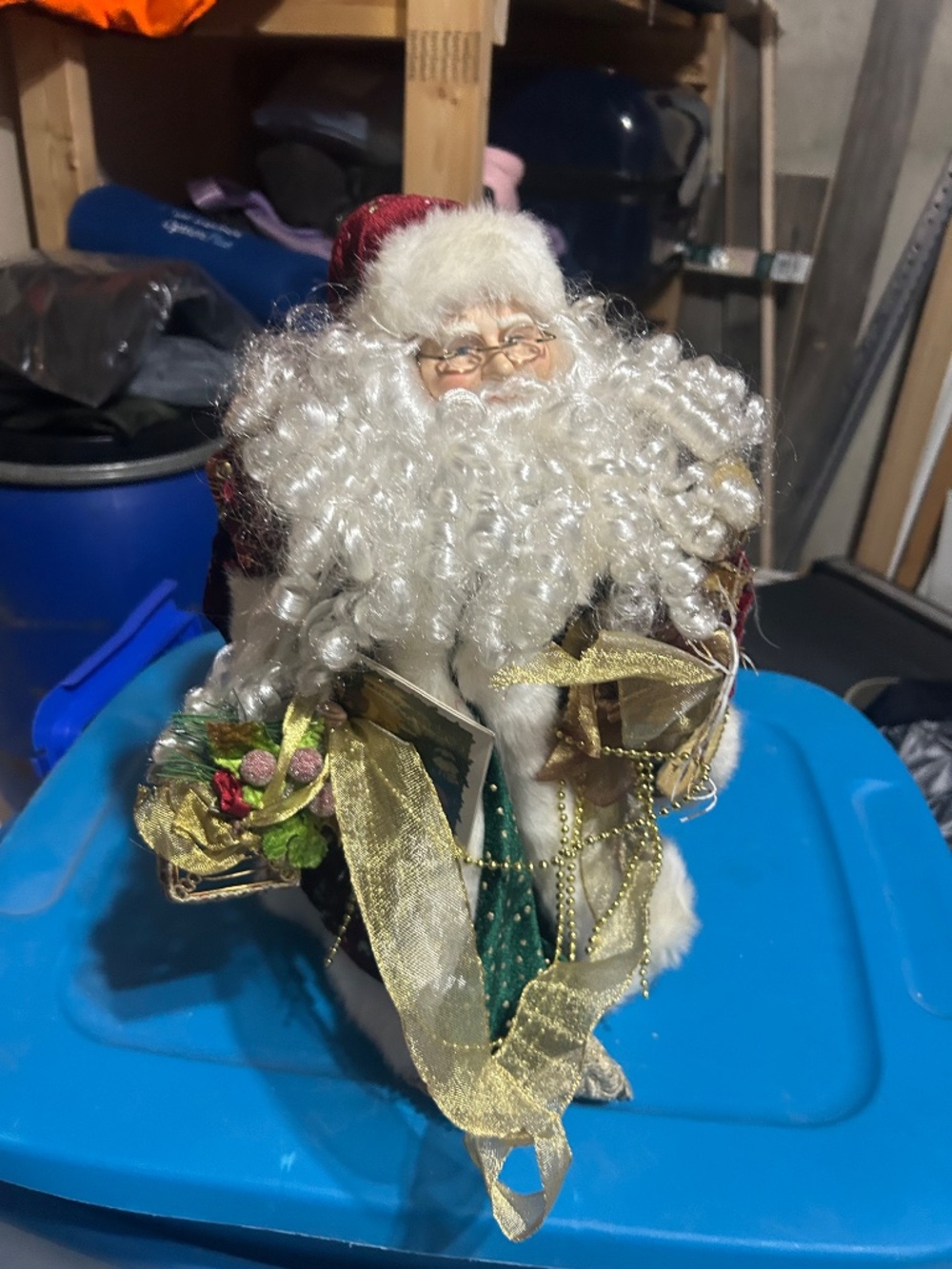 Table top Santa - Picture 2 of 6